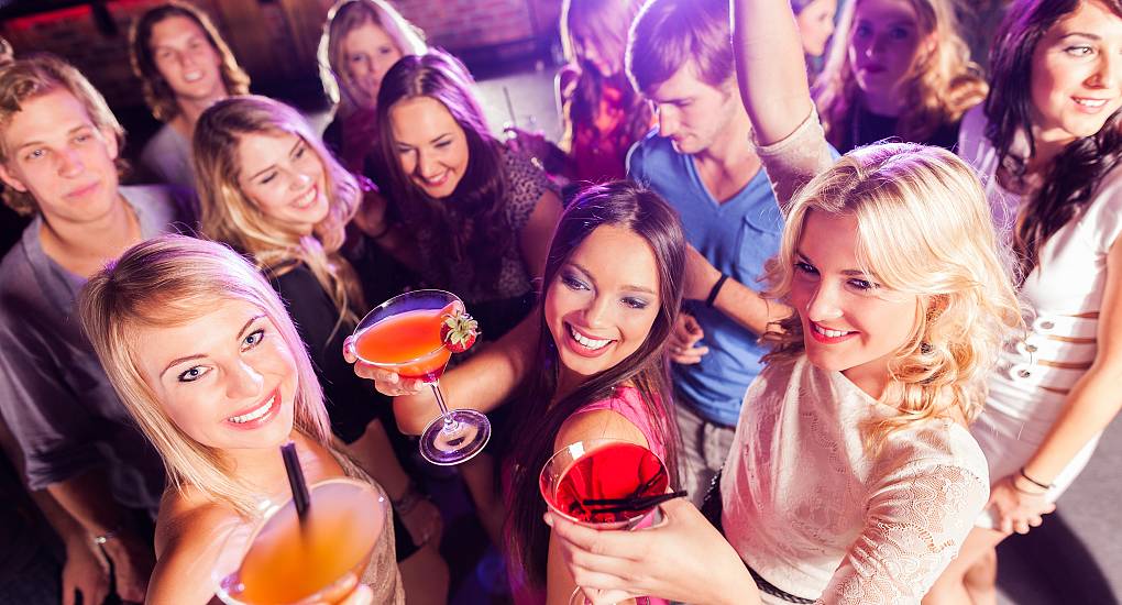 Hen-Weekend-Do-Bar10.jpg