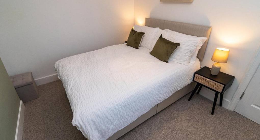 BH3 Bournemouth hen house another bedroom