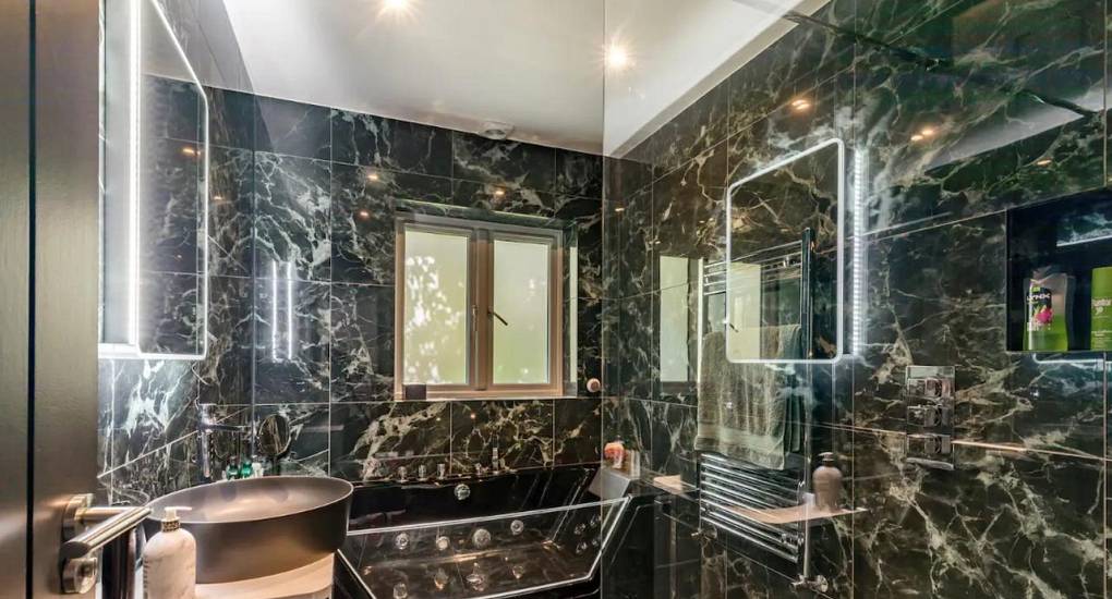 Hen party house bathroom