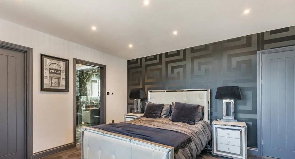Hen party house bedroom