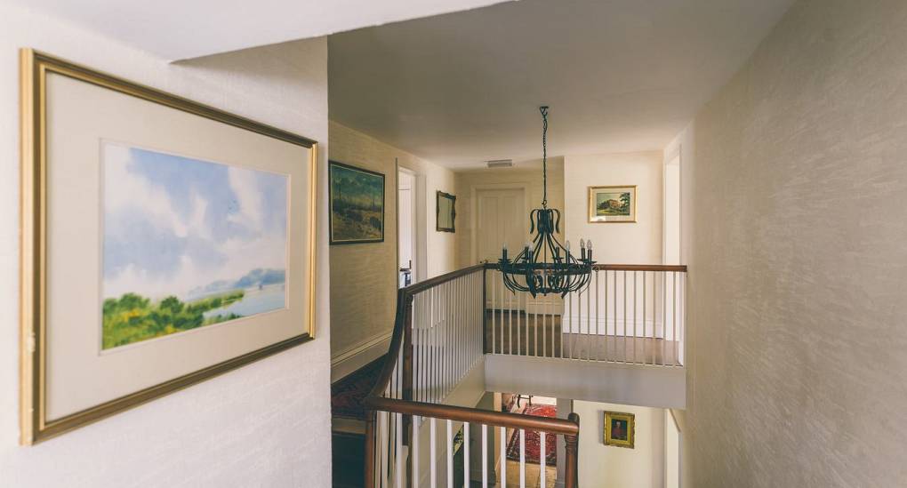 stag-and-hen-accommodation-hallway