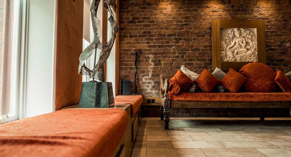 Stag and Hen Accommodation statue in lounge